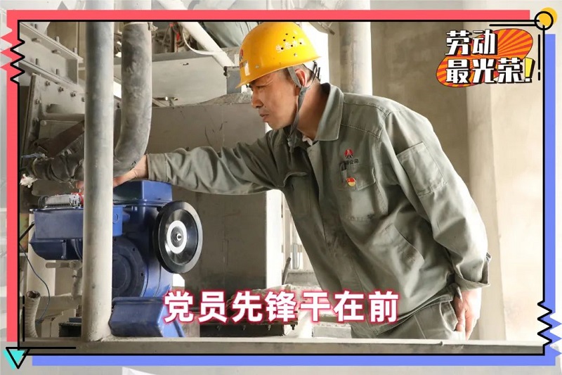 堅(jiān)守崗位的你 真美！