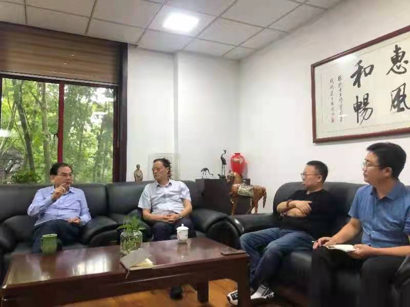 生態(tài)水泥公司黨委書記、董事長張超暉赴陜煤集團(tuán)5G+工業(yè)互聯(lián)網(wǎng)研究院同徐宗本院士交流座談