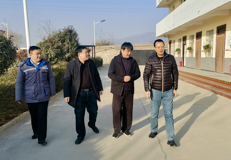 希望 ——陜西建材科技公司黨委書記、董事長張超暉下基層送祝福話發(fā)展