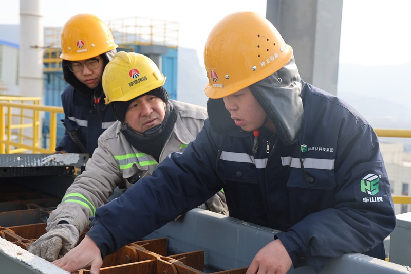 今天，向建材科技公司一線堅守者致敬